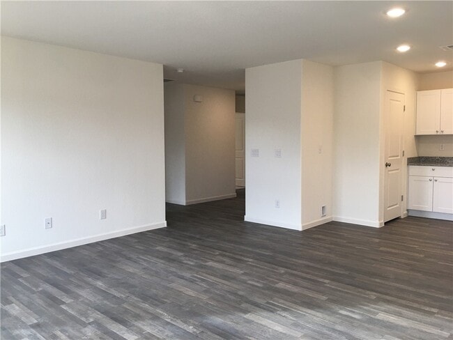 Building Photo - 2398 Granite Cir