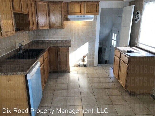 Foto del edificio - 3 br, 1 bath House - 216 East Hillcrest Av...