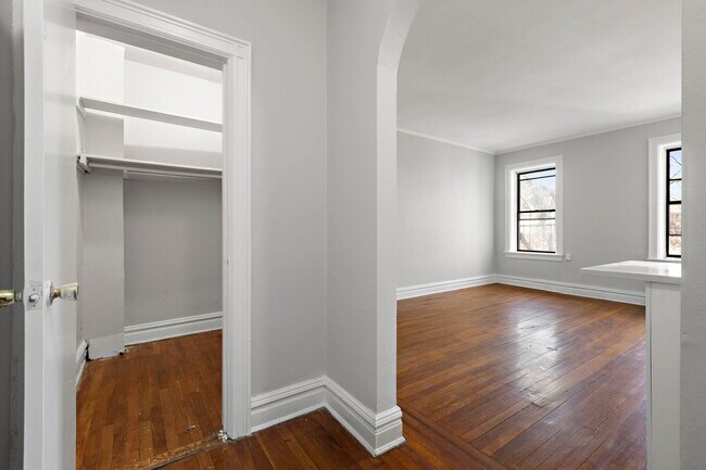 Foto del edificio - 821 Bergen Ave