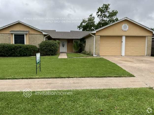 Building Photo - 2835 Pilgrims Point Dr