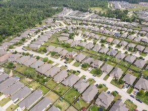 Building Photo - 285 Country Crossing Cir