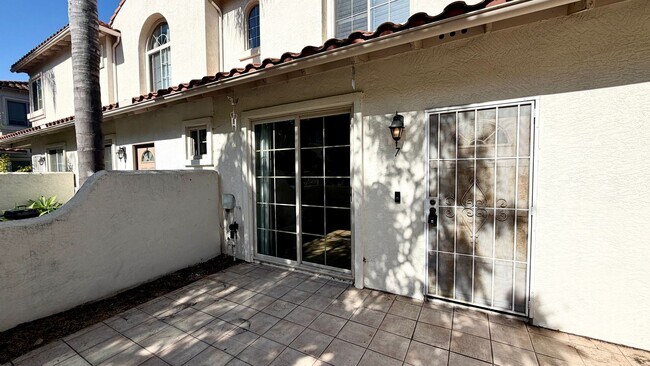 Foto del edificio - 4006 Craven Rd