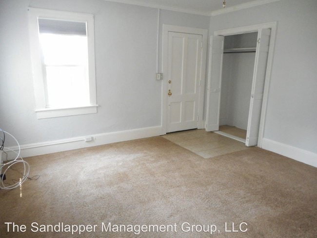 Building Photo - 671 Cedar Point Dr
