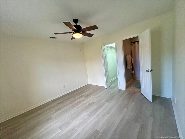 Foto del edificio - 491 SW Curtis St