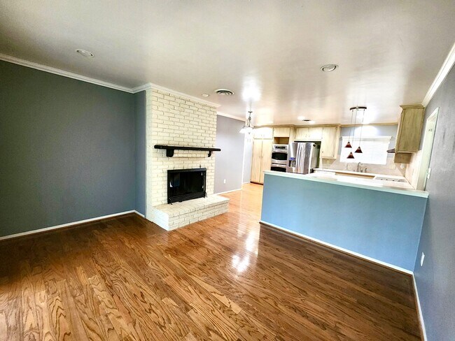Building Photo - 43757 Albeck Ave