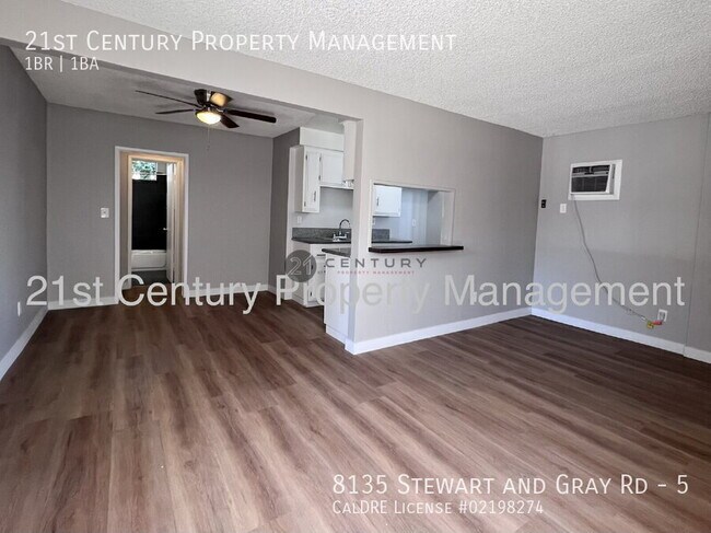 Foto del edificio - 8135 Stewart and Gray Rd