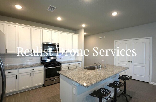 Foto del edificio - 7454 French Quarter Ct
