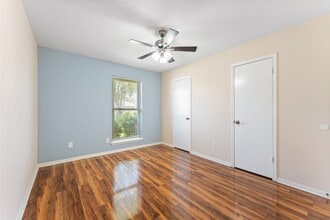 Building Photo - 1230 Gamma St