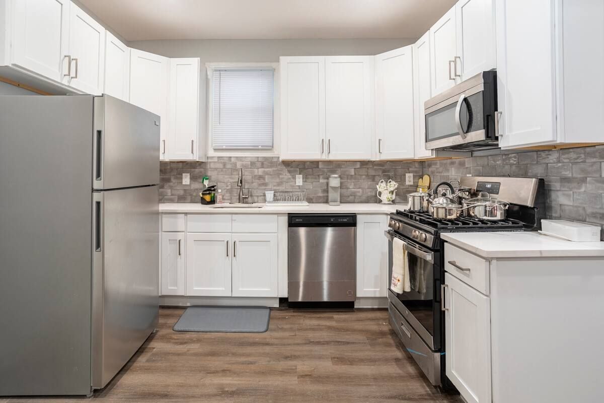 Building Photo - 135 Fabyan Pl