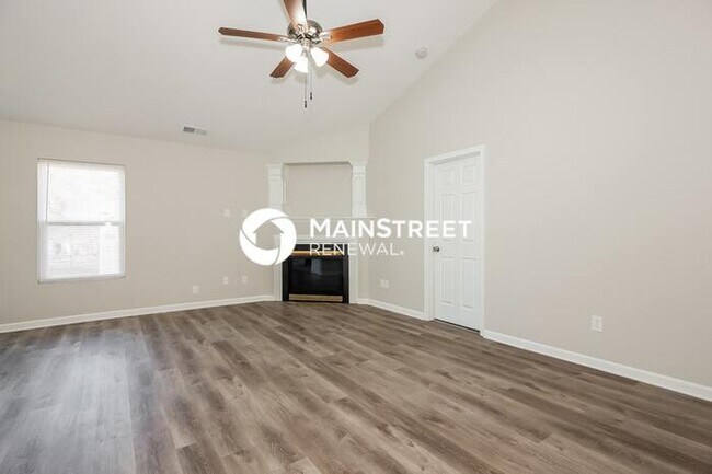 Foto del edificio - 3 Bedroom Pet-Friendly Home in Charlotte, ...