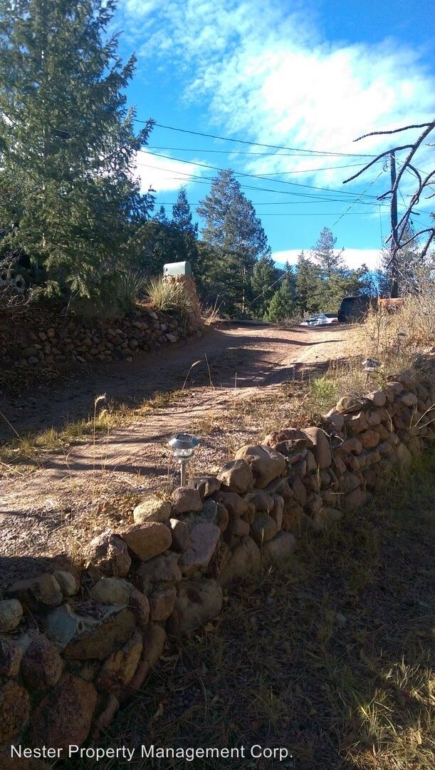 Building Photo - 2 br, 2 bath House - 9260 Shoshone Rd.