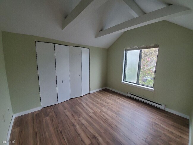 Building Photo - 1 br, 1 bath  - 76 Terrace St Apt B5 B5