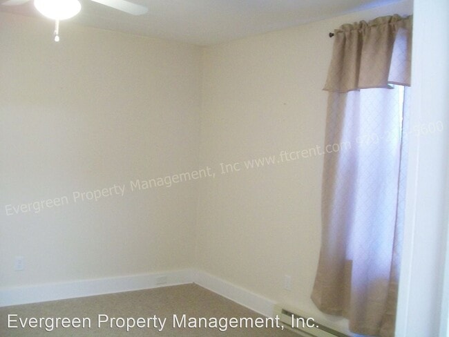 Building Photo - 2 br, 1 bath House - 430 W. Willox Ln
