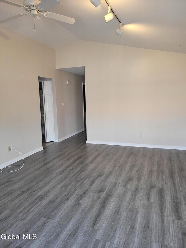 Foto del edificio - 1200 Hillside Ave