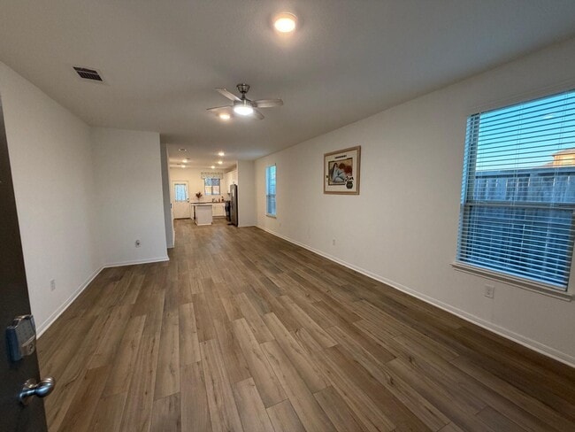 Foto del edificio - 14731 Maple Pond Pl