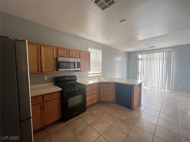 Foto del edificio - 1084 Dancing Vines Ave