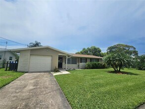 Building Photo - 672 Gershwin Dr