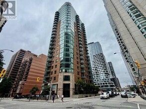 Building Photo - 445 Laurier Ave W