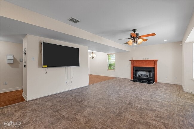 Foto del edificio - 1608 Shepherd Dr