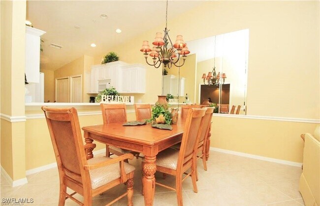 Foto del edificio - 2820 Cypress Trace Cir