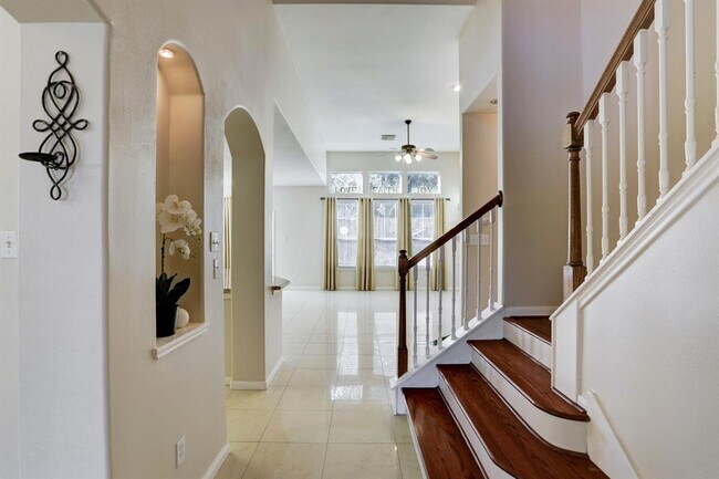 Foto del edificio - 16906 Bird Creek Dr