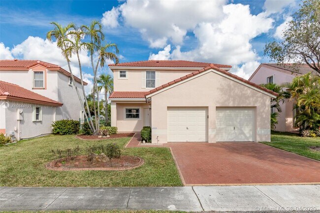 Foto del edificio - 18521 NW 19th St