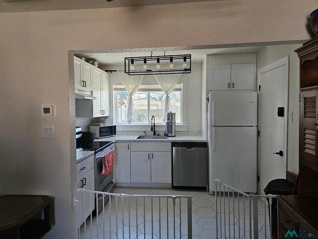 Building Photo - 2808 Ross St