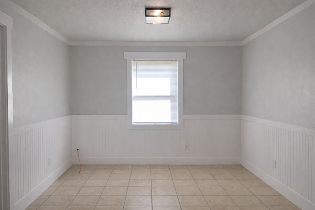 Foto del edificio - 5094 J E L Dr