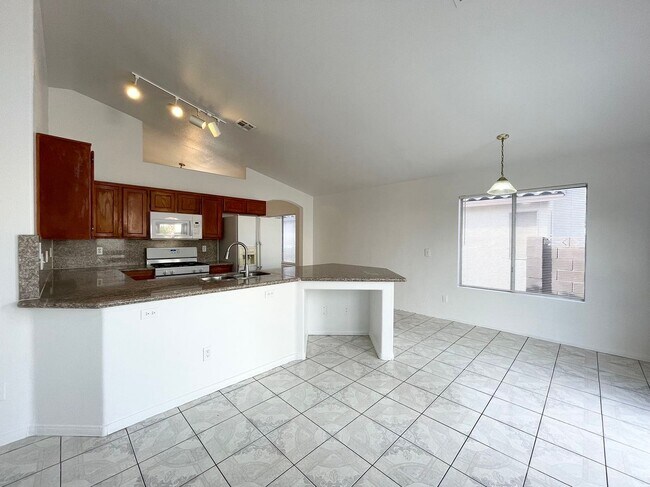 Foto del edificio - 7028 Overhill Ave