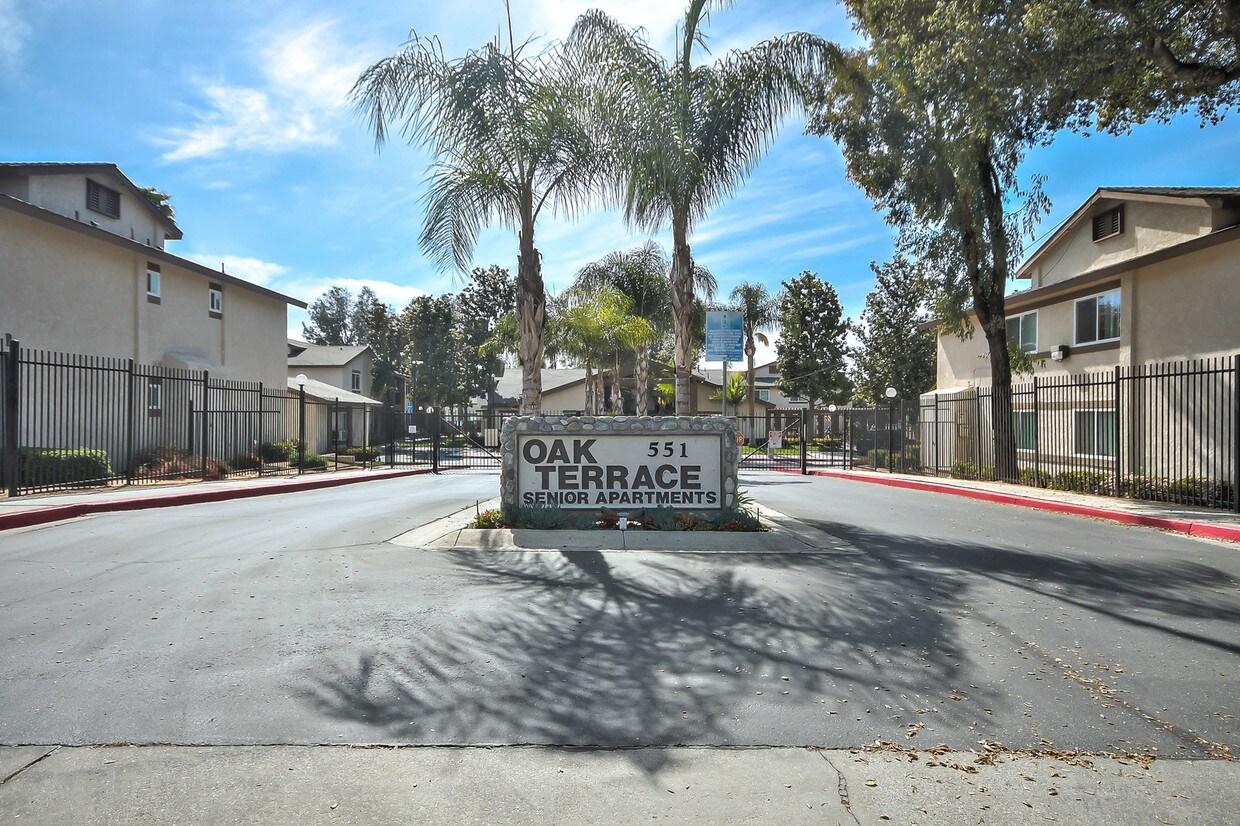 Oak Terrace Senior Apartments Hemet, CA