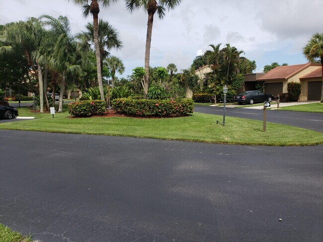 Foto del edificio - 11115 Oakdale Rd