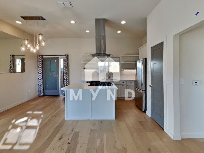 Foto del edificio - 1313 Fort Branch Blvd Unit B