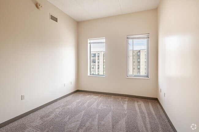 2 habitaciones, 1 baño - 900 pies cuadrados - Dormitorio - Center City Apartments