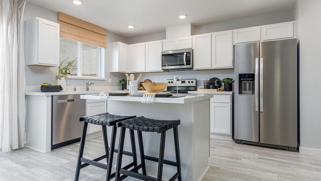 Building Photo - 4 Bed 2.5 Ba 2 Story 2 Car