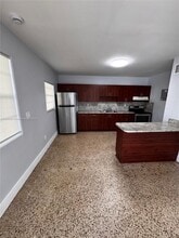 Building Photo - 175 NW 17th Pl