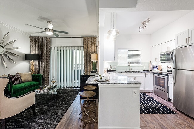 Building Photo - Walnut Hill Las Colinas