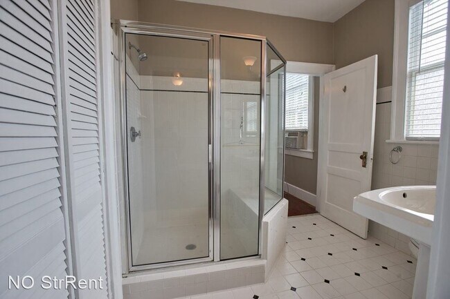 Building Photo - 2 br, 1 bath House - 729 Fern St.