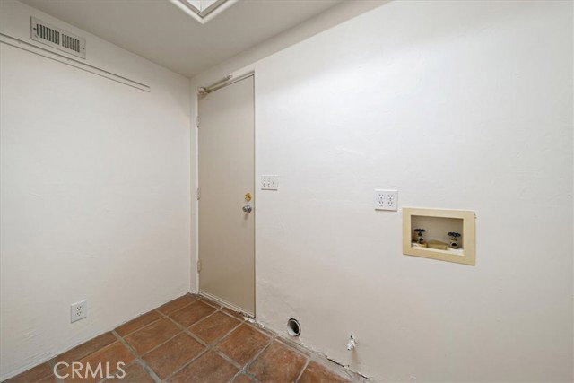 Foto del edificio - 1046 Oro St