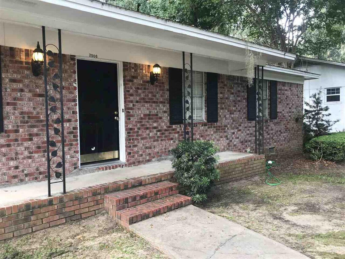 Foto principal - 2506 Waldemar Ln