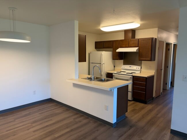 Building Photo - Soundview Apartments