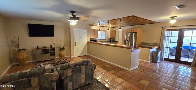Building Photo - 14837 N El Sobrante Ave