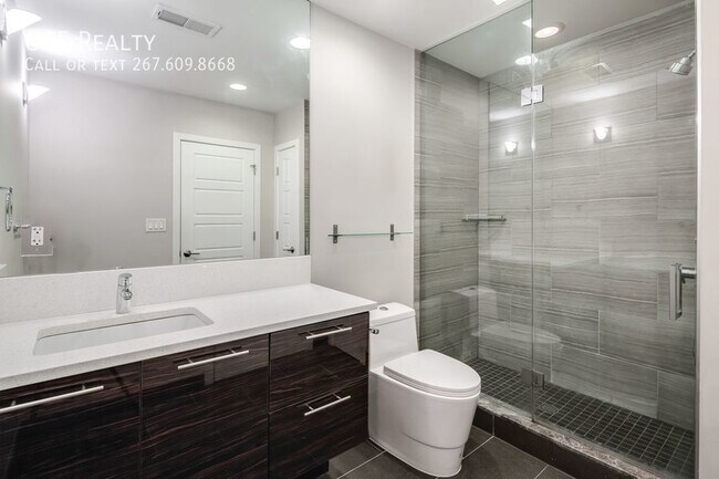 Building Photo - Northern Liberties One Bedroom Apartment