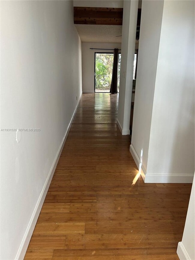 Building Photo - 6857 SW 36th Ct