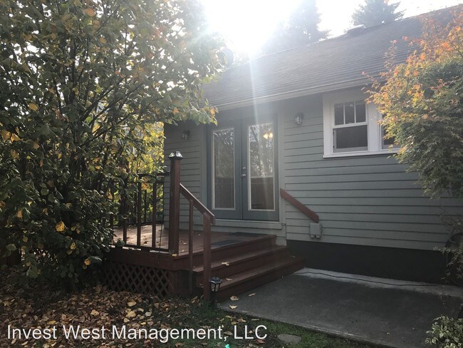 Building Photo - 2 br, 1 bath House - 804 NE 117 Street