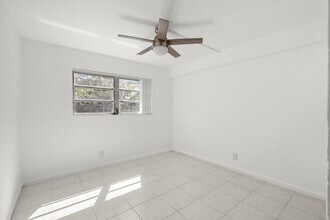 Interior Photo - Bicycle Club