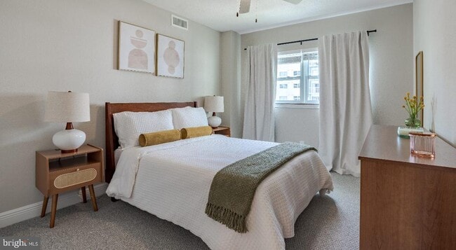 Foto del edificio - 4851 Ellin Rd