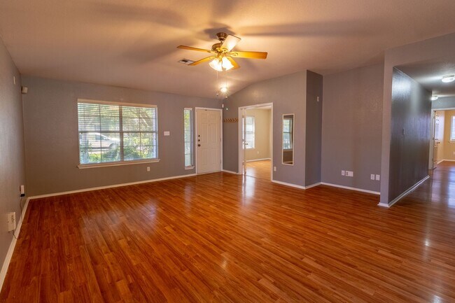 Foto del edificio - 2557 Vernell Way