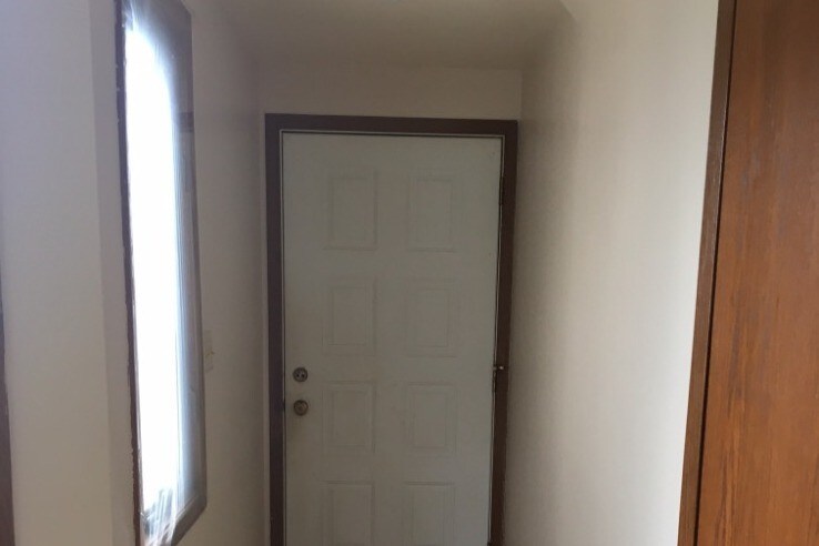 Primary Photo - 700 Meadow Ln