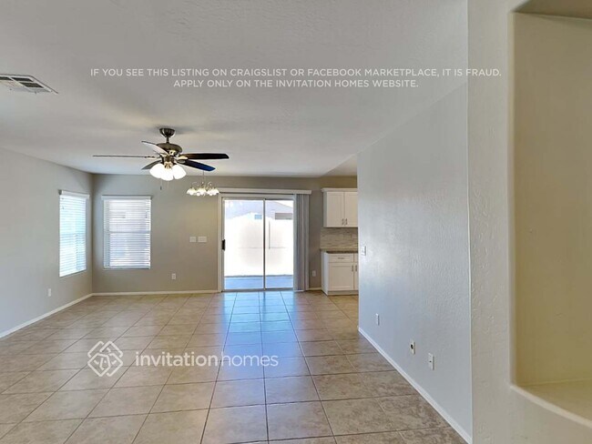 Foto del edificio - 41256 W Little Dr