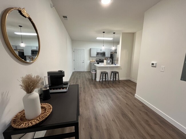 Building Photo - Weida on Waldron